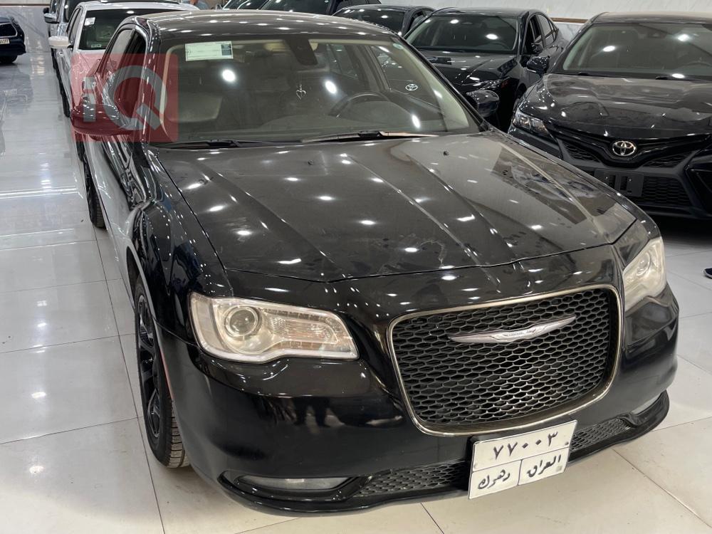 کرایسلەر 300